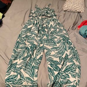 pink lily two piece set. size small.